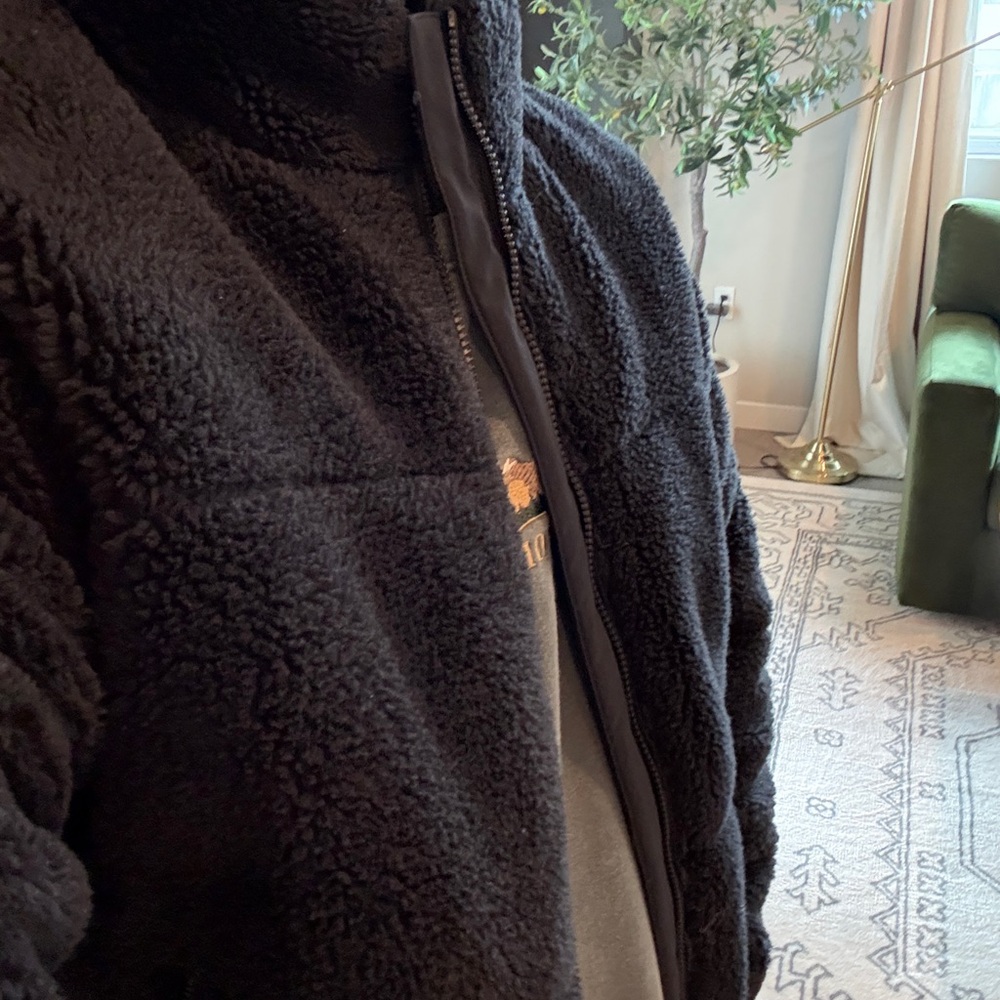 ALO Sherpa Stage Puffer Jacket
